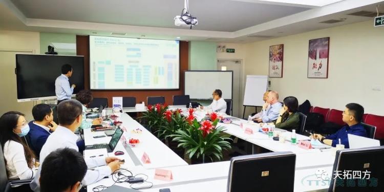 ÈÈÁÒ»¶ÓÎ÷ÃÅ×ÓÊý×Ö»¯¹¤Òµ¼¯ÍÅFA BU×Ü˾ÀíWesterholtÏÈÉúÒ»ÐÐݰÁÙ×ðÁú¿Ê± ÈÈÁÒ»¶ÓÎ÷ÃÅ×ÓÊý×Ö»¯¹¤Òµ¼¯ÍÅFA BU×Ü˾ÀíWesterholtÏÈÉúÒ»ÐÐݰÁÙ×ðÁú¿Ê±